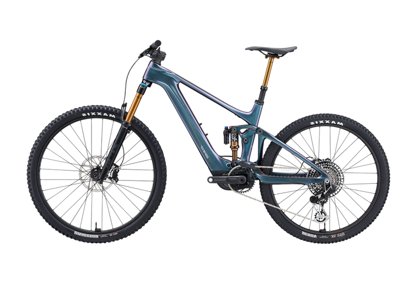 Ein modernes, vollgefedertes Ötztaler Mountainbike mit dicken Reifen und einem blau-grauen Rahmen.